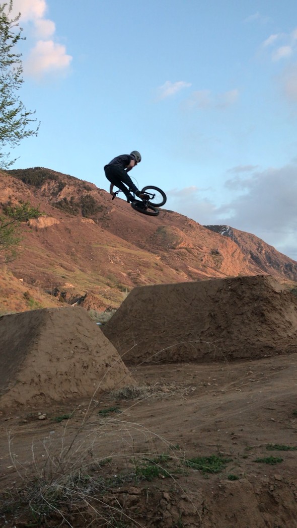 Eric Westbroek opposite table!